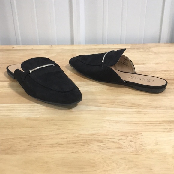 Journee Collection Shoes - New WB Woman’s Journee Collection Ameena Flats